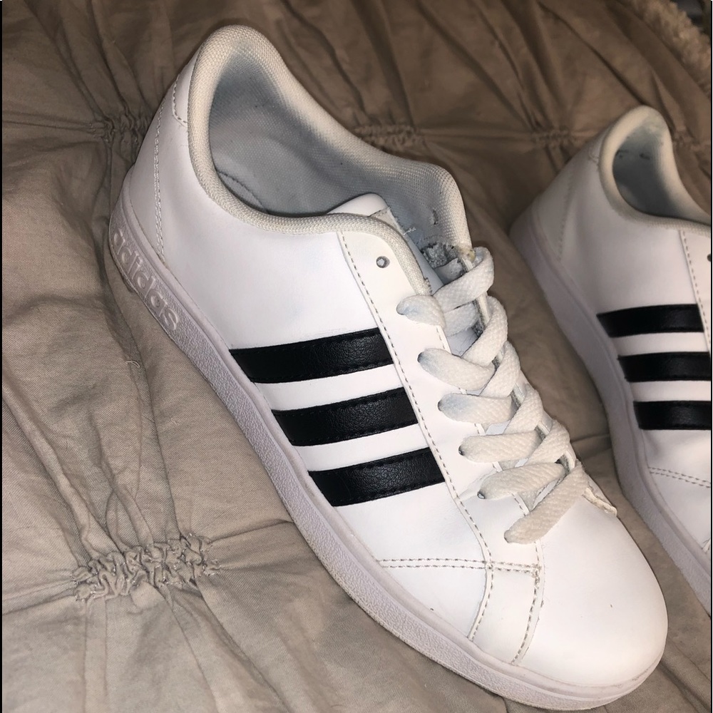 Adidas grand court sneaker